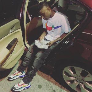 Meet your Posher, Newmoney